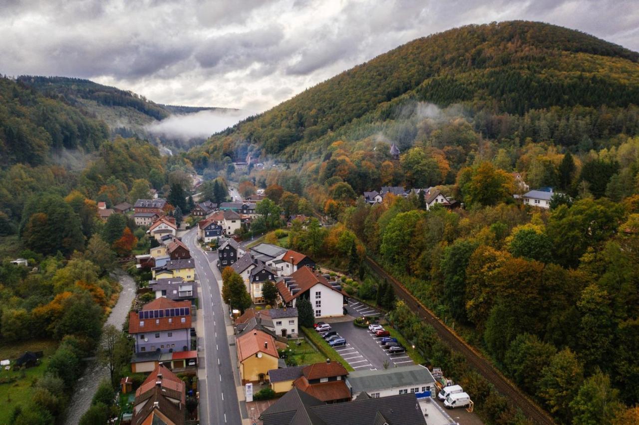 Hotel-Gasthof Huettensteinach زونهبرغ المظهر الخارجي الصورة